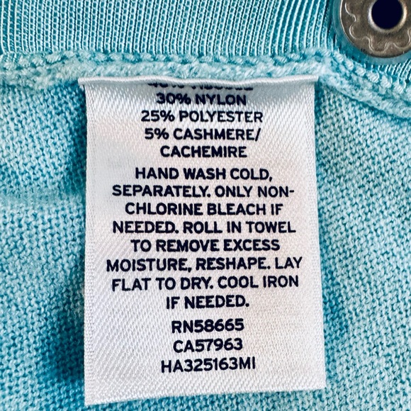 NEW Asymmetrical Hem knit sweater Draped Button Long Sleeve Top SZ XS - Picture 6 of 10